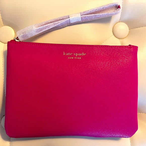 kate spade Handbags - KATE SPADE Wristlet
